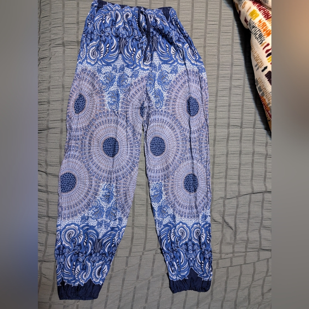Elegant Blue Mandala Women's Joggers